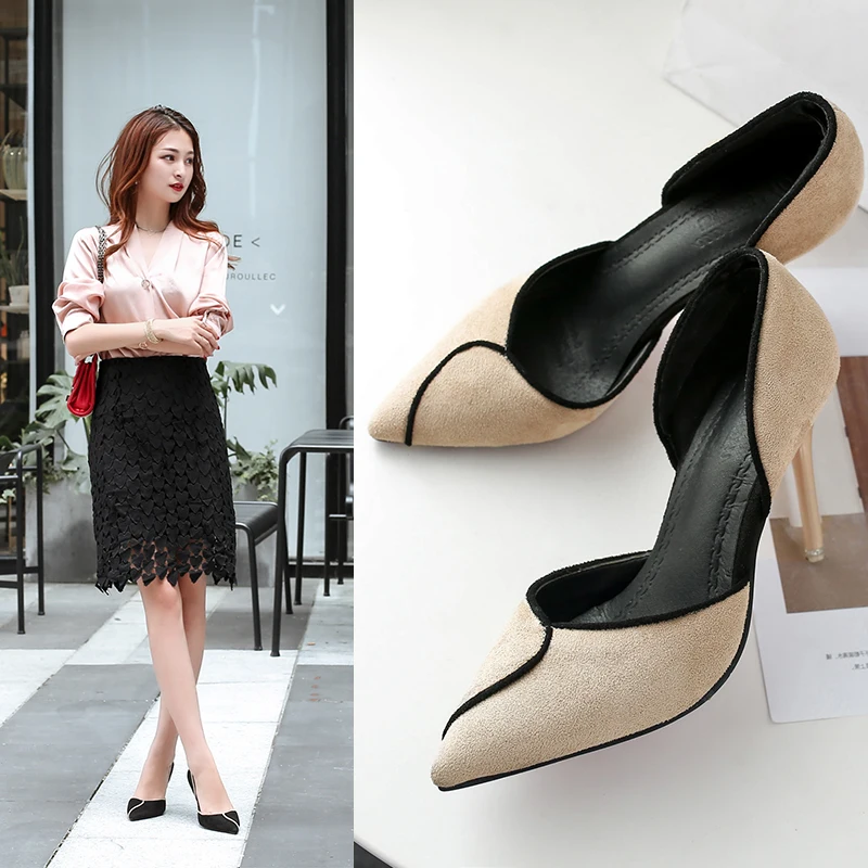 Новинка 2020 года Женские тонкие туфли с острым носком и закрытым на высоком