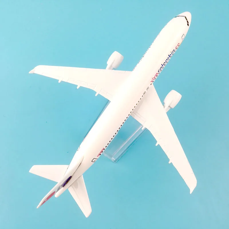 Модель пассажирского самолета VIVA COLOMBIA A320 модель 16 см из сплава рождественские