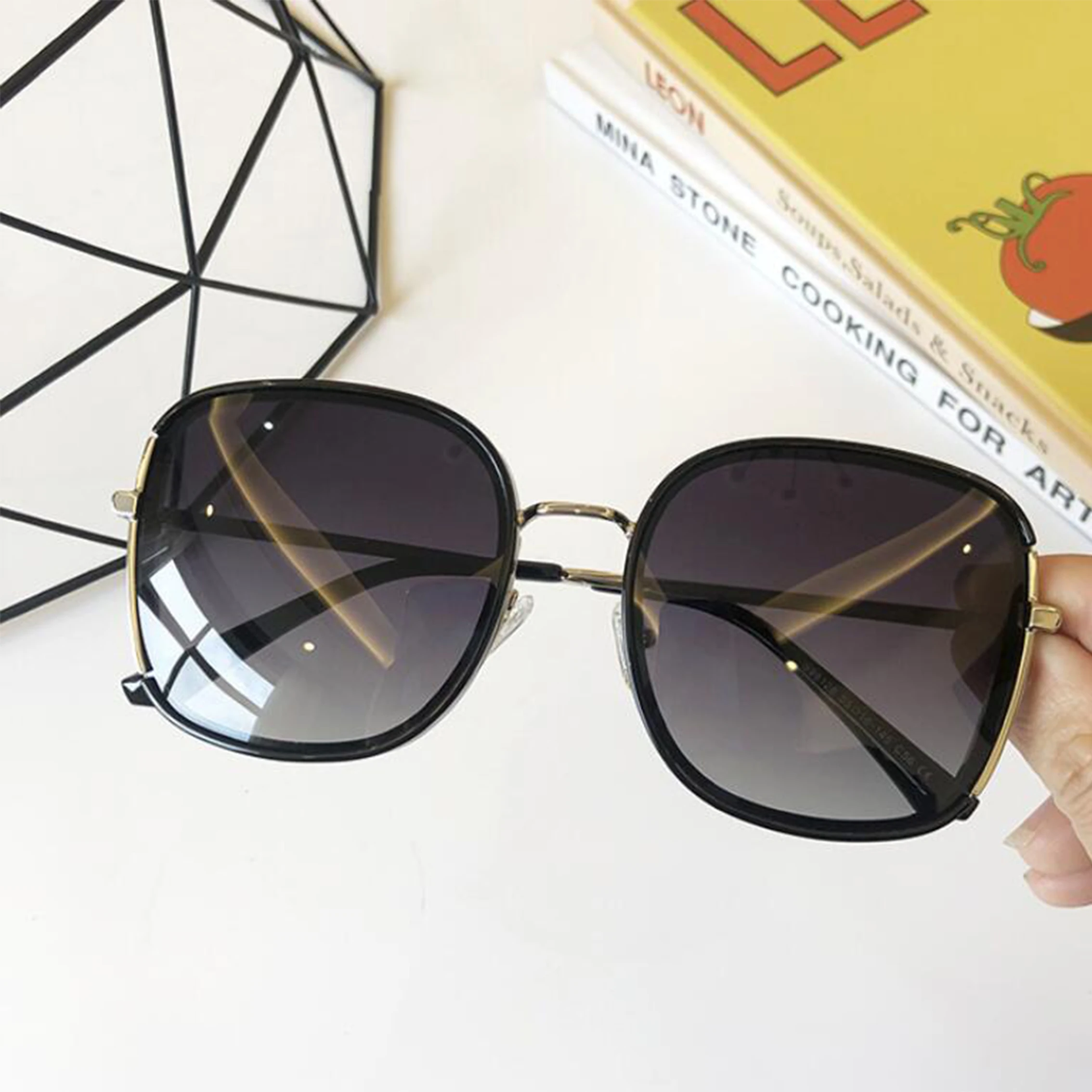 Очки солнцезащитные женские поляризационные модные брендовые дизайнерские очки