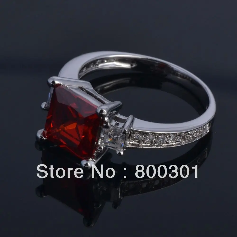

Женские кольца из 32141 серебра 925 пробы