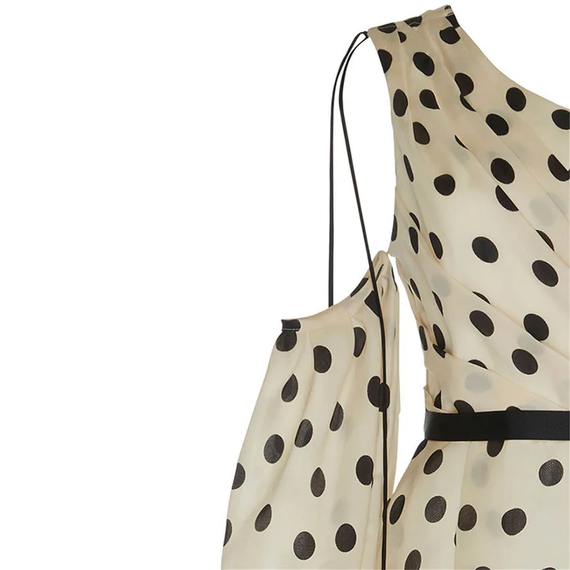 Женское шифоновое платье TWOTWINSTYLE асимметричное длинное в горошек с открытыми