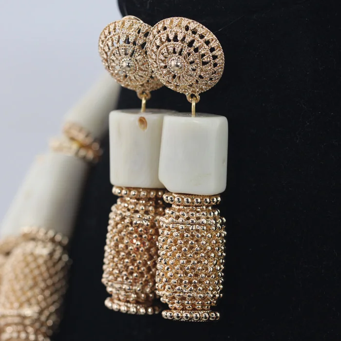 Роскошный комплект украшений из 2 слоев: ожерелье серьги и браслет белого