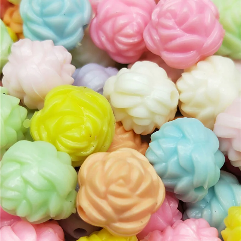 Набор из 30 штук 12мм дешевых новых акриловых бусин разных ярких цветов для создания украшений из роз.