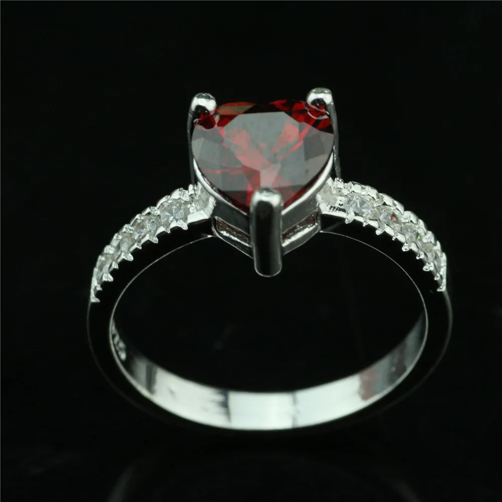 Женское серебряное кольцо уникальное Ювелирное с цирконом | Украшения и