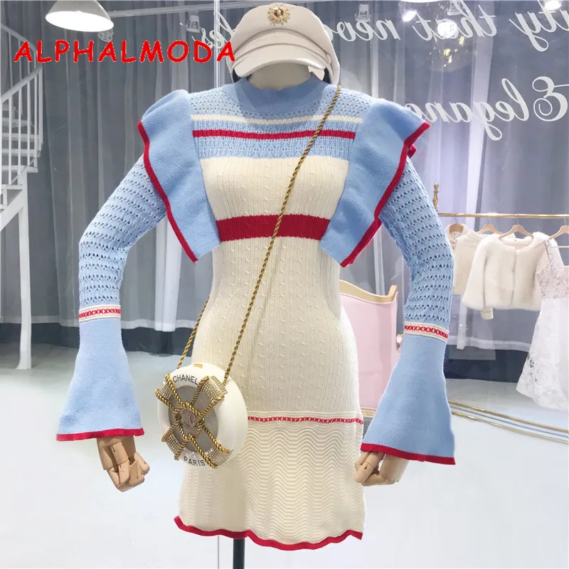 ALPHALMODA осенне-зимнее платье 2018 с расклешенными рукавами и оборками модное