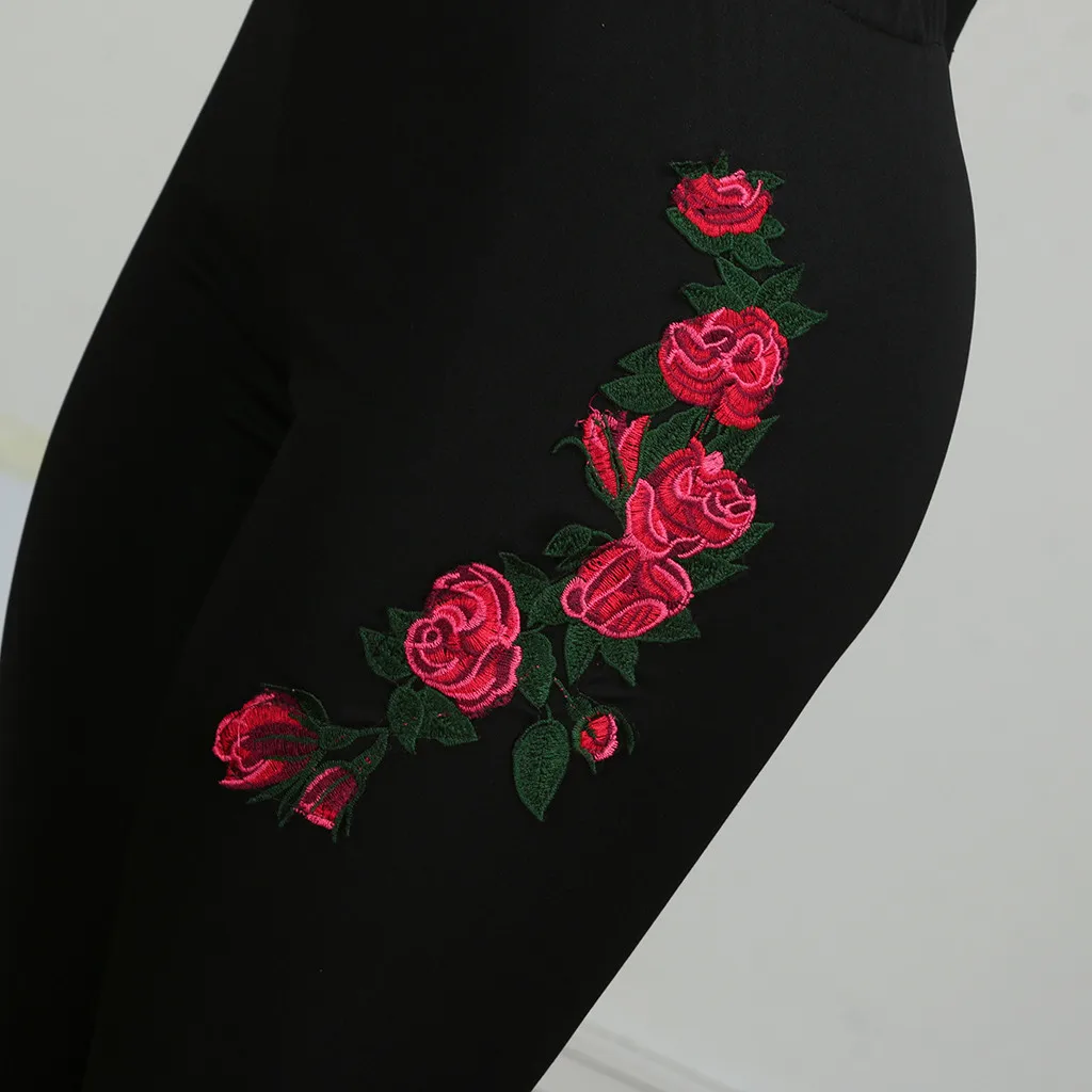 Женские леггинсы с аппликацией однотонные высоким эластичным поясом