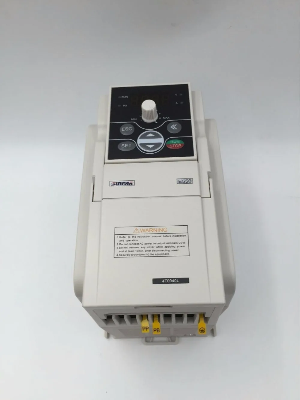 Электродвигатель шпинделя с водяным охлаждением 4.5KW ER20 380V 10A 400Hz фрезерный