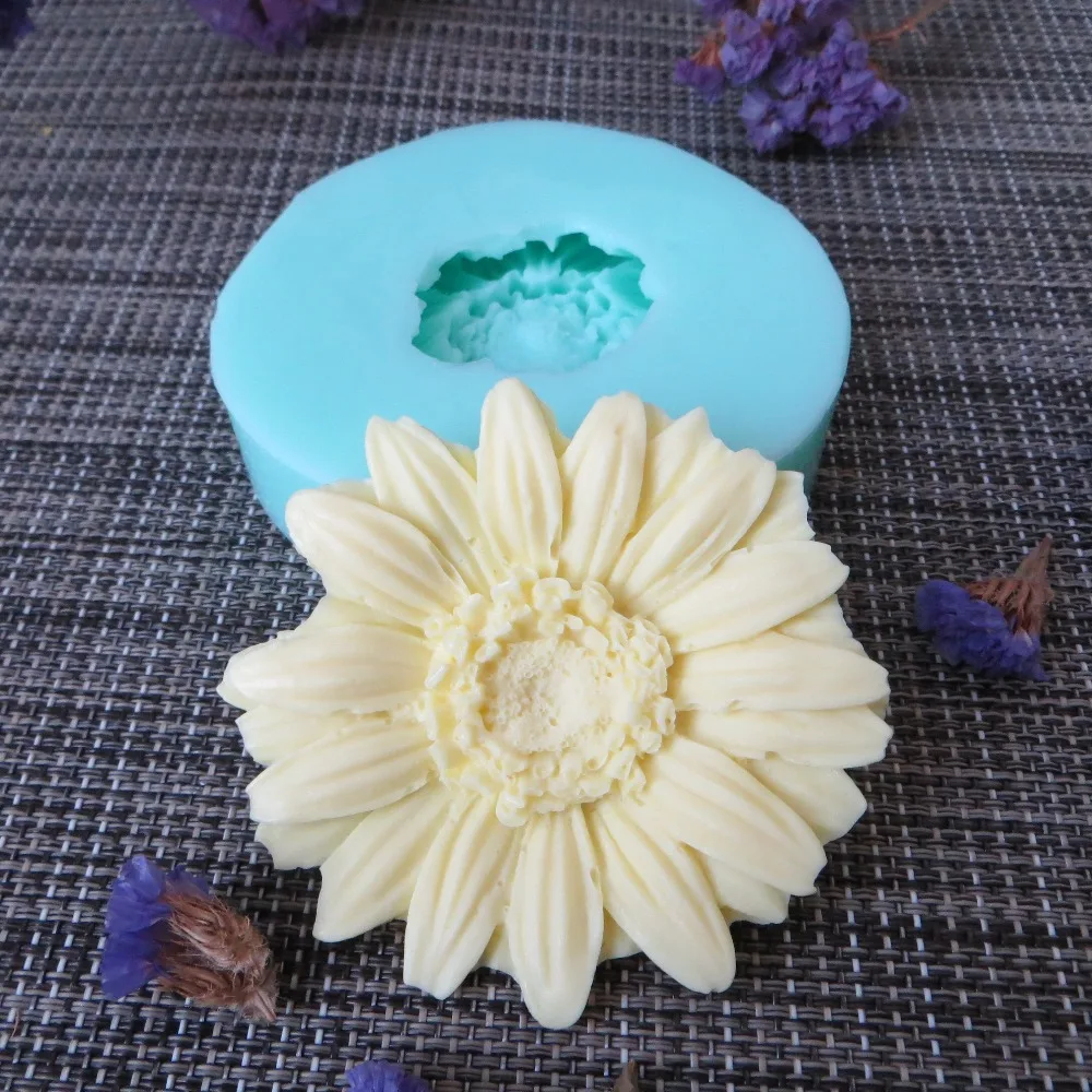 

PRZY HC0094 Small Daisy Flowers Silicone Soap Mold 3D Molds Flower Candle Aroma Mould Soap Making Moulds Resin Clay Molds