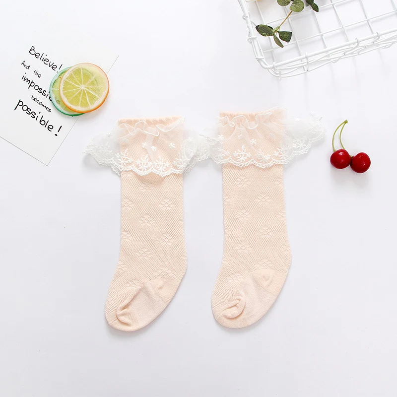 Beige Pink Носки для маленьких девочек 0-18 месяцев, хлопковые кружевные Дышащие носки принцессы, летние носки до колена для новорожденных девочек - Цвет: Beige Pink