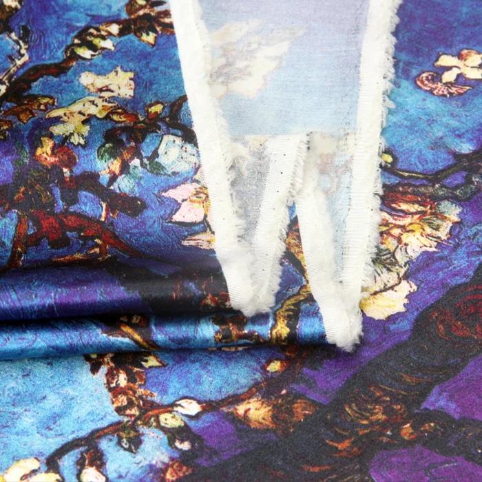 

CNUM SW017 Silk & Wool/Almond Flower/Silk Fabric Silk/28.90% Natural Silk 71.10% Australian Wool/Width 1.52yd Thickness 40mm