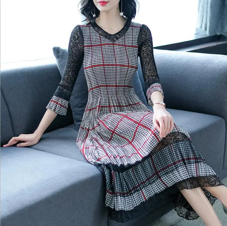 Женское платье средней длины в клетку во французском стиле новинка весны