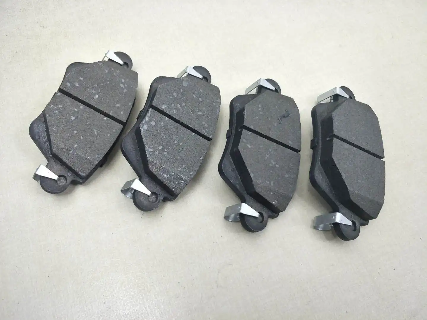 4 шт./компл. заднего тормозные колодки для ford Mondeo 2003-2004 2,0 2,5 4S71-2M008-AB