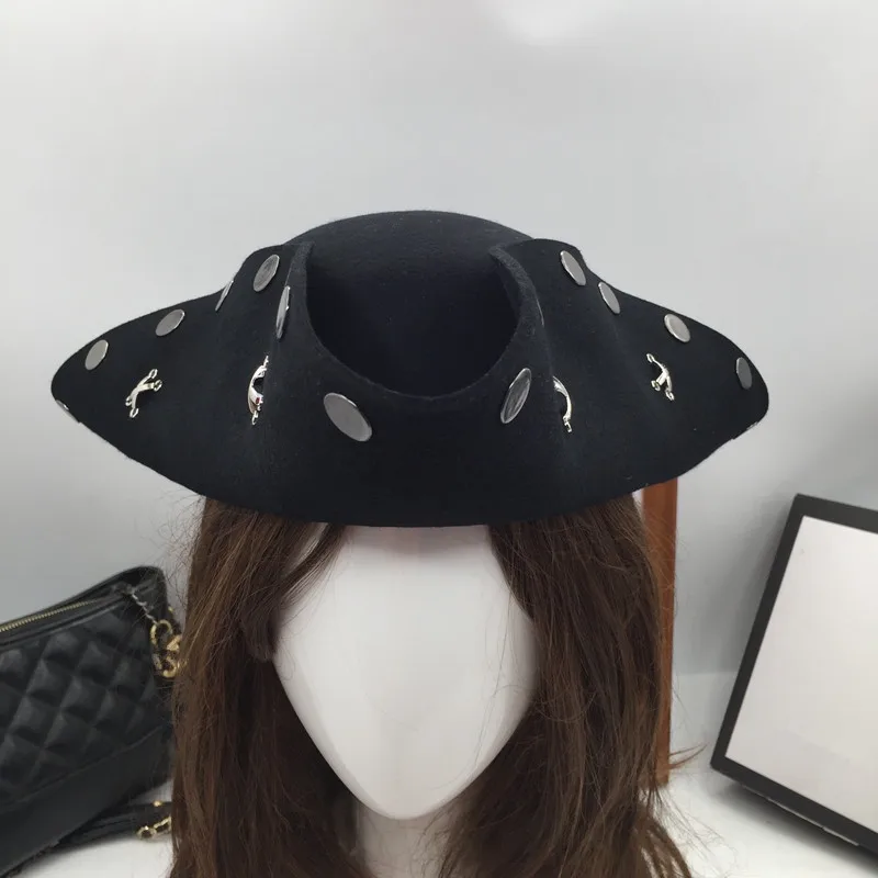 Fashion Leisure Stage Performance Tricorn Wool Cap for Men and Women Pirates Hat Magic Cos Props