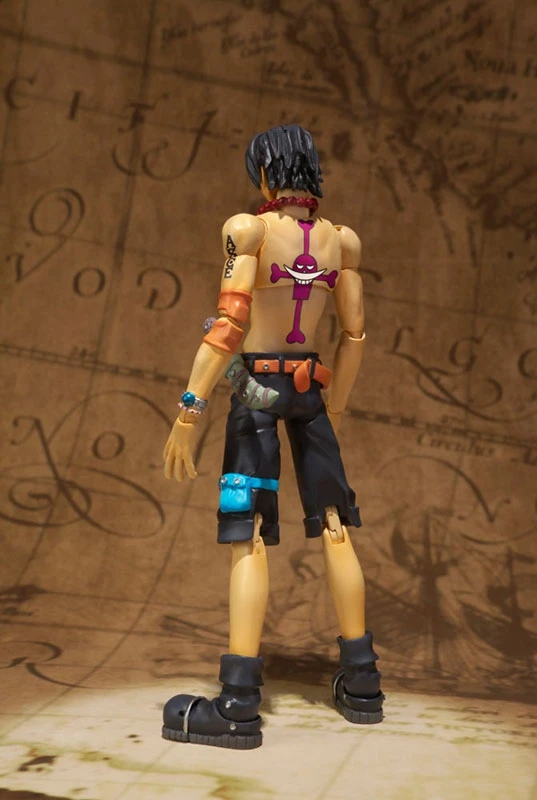 Японское аниме ONE PIECE Оригинальная фигурка BANDAI Tamashii Nation S.H. Фигурка/SHF-Portgas D. Ace |