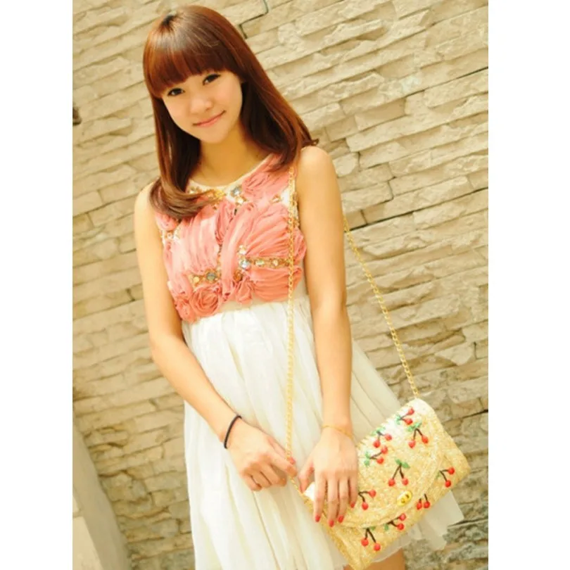 

2019 Summer New Japanese Chic Women Handbag Handmade 3D Embroidered Cherry Straw Bag Weaving Bag Lady Leisure beach bag ZCY05 -C