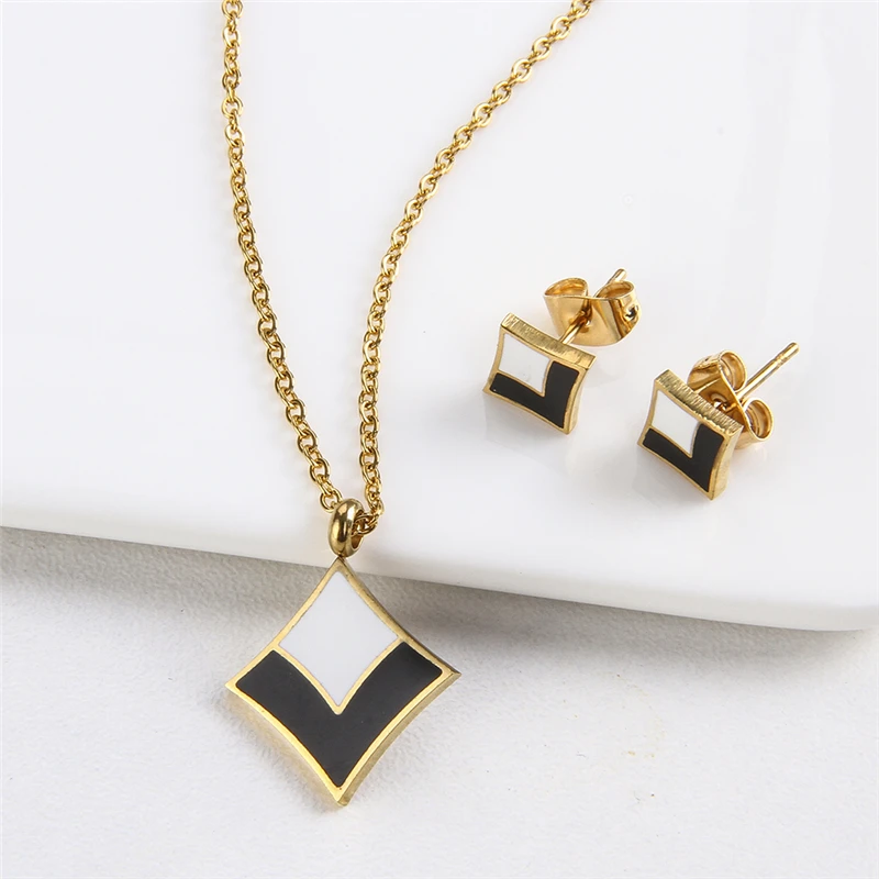 

Girl Swirl Pendant Necklace Earrings Jewelry Sets Ladies Luxury Stainless Steel Earring Woman Wedding Valentine Day Jewelry Gift