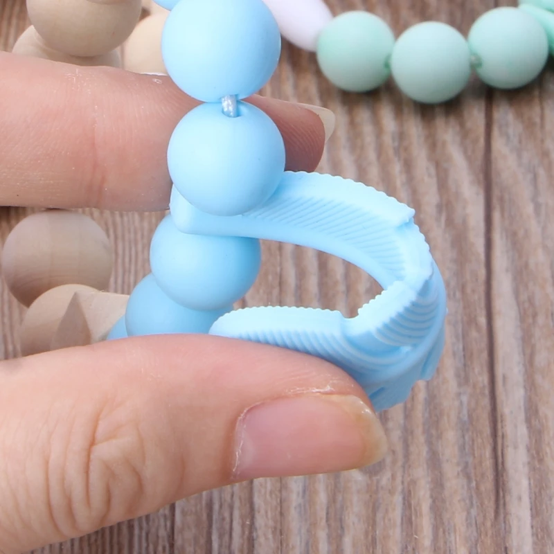

1 Set Feather Baby Teether Rings Beech Wood Teething Bracelet Infant Silicone Chew Toy New Design