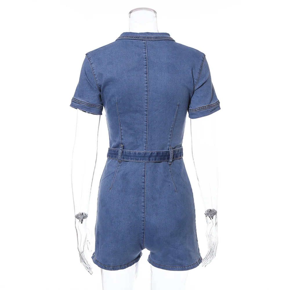 Женский джинсовый комбинезон с коротким рукавом и поясом на молнии спереди
