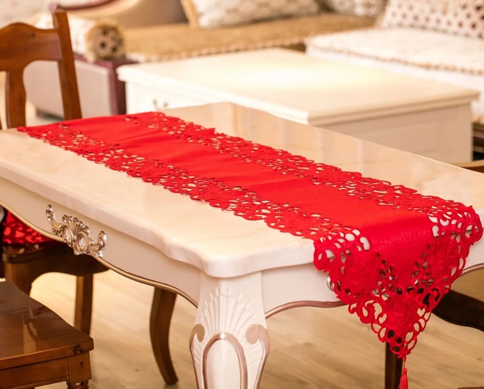 Настольная дорожка WLIARLEO с кисточками красная пустотелая в европейском стиле для