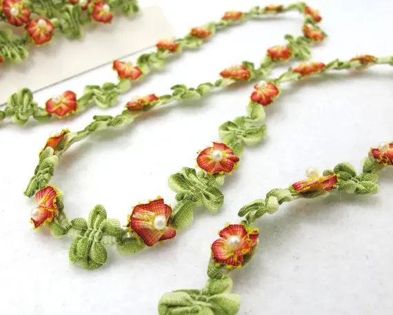 2 ярдов тканая лента рококо отделка с ярко розовыми цветочными бутонами |