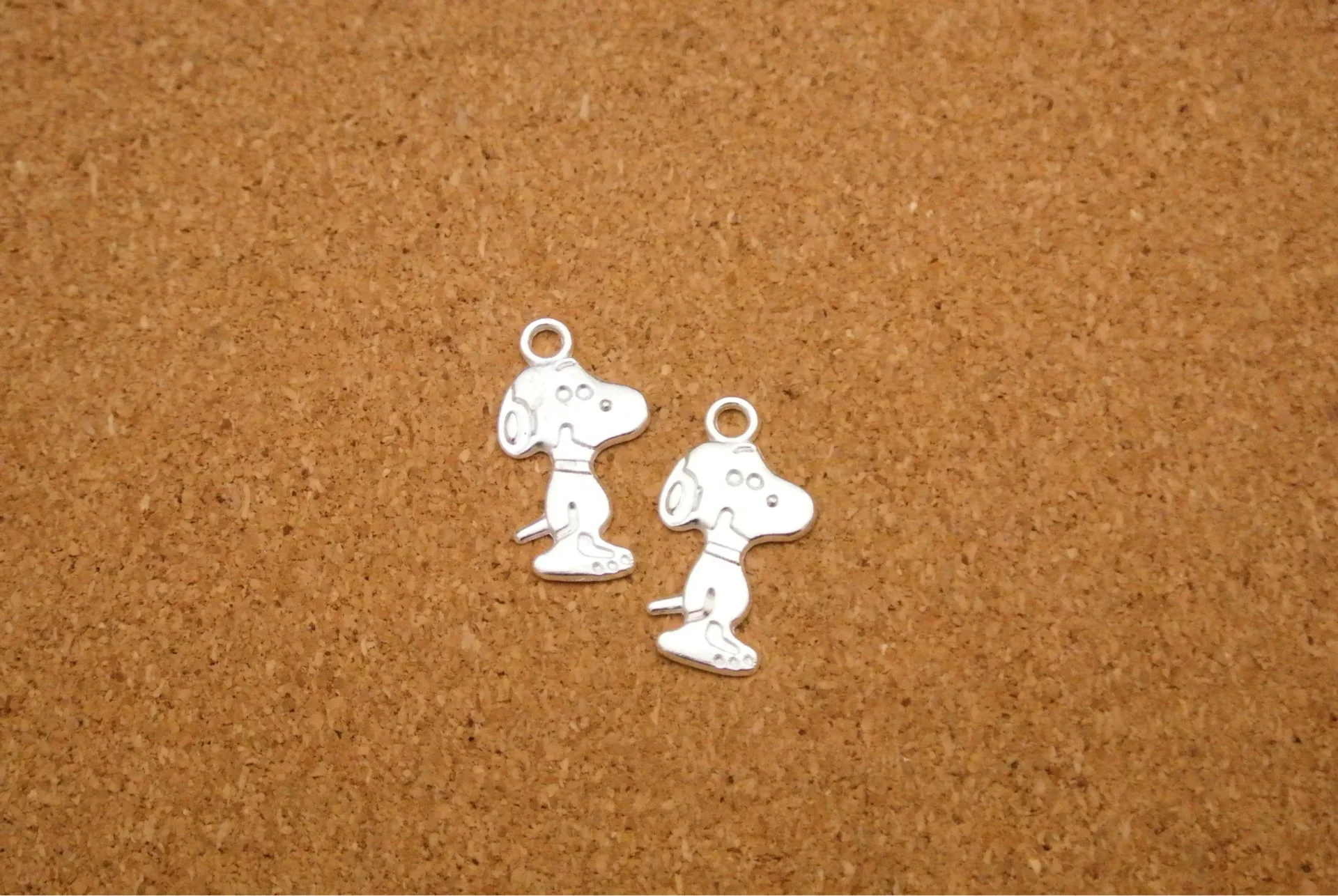 

100pcs Snoop Dog fashion charms pendant silver Jewelry Making earrings bracelet necklace keychain DIY accessories 27*14mm