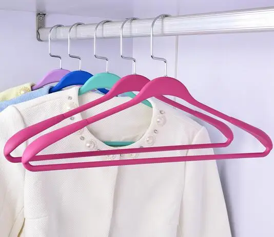 Красочные противоскользящие резиновые краски бесшовные вешалки широкое плечо