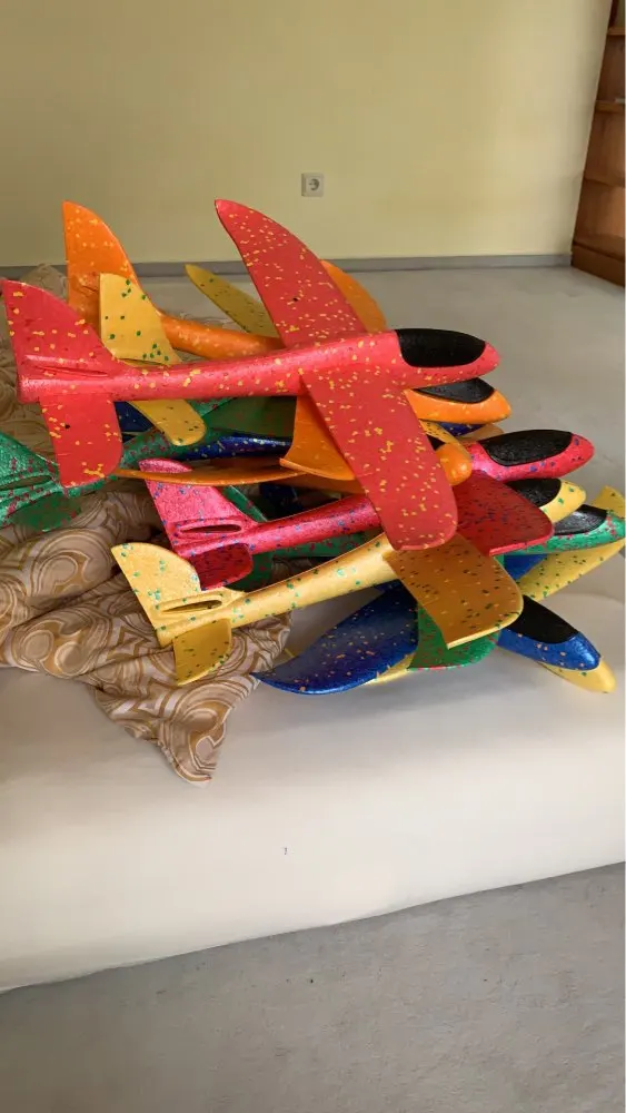 New DIY Kids Toys Hand Throw Flying Glider Planes Foam Aeroplane Model Party Bag Fillers Flying Glider Plane Toys For Kids Game