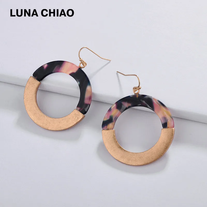 Red LUNA Чао Новое поступление полукруглые разноцветные плоские с носить золотого цвета с металлической рамкой под круглый акрил Lucite Мода Висячие серьги женские серьги-подвески - Окраска металла: Red