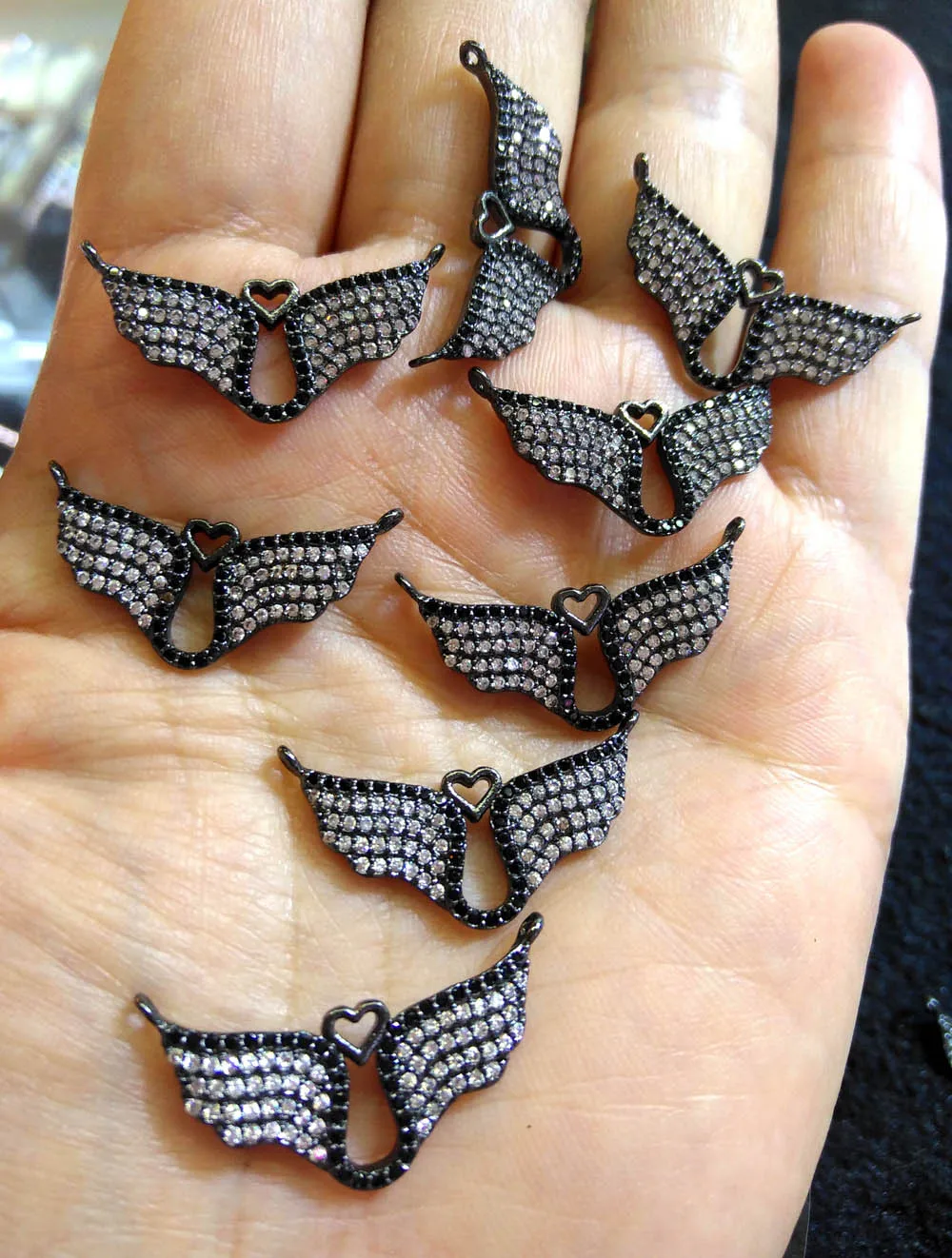 

Wholesale lot--10PCS Zircon Gemstones Pave Jet Butterfly Heart Bracelet Connector Charm Beads Silver Gold Gunmetal Rose Gold 40m