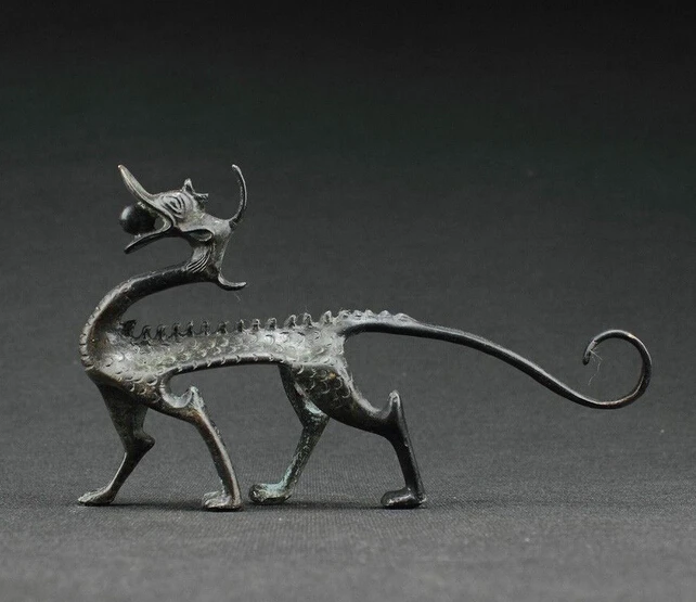 Ранние коллекционные предметы 14 см старые украшенные искусственными драконами