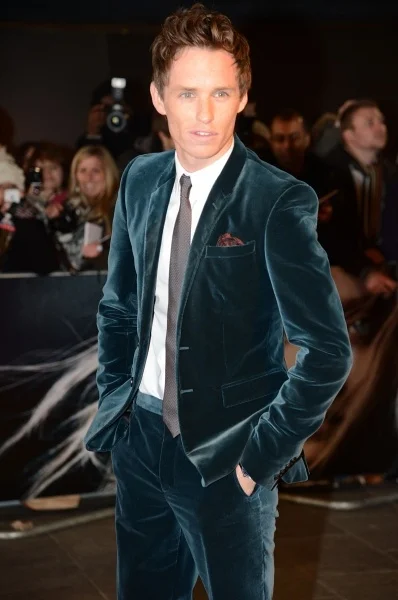 Новинка 2017 дизайнерский Зеленый Бархатный мужской костюм облегающий блейзер из 2