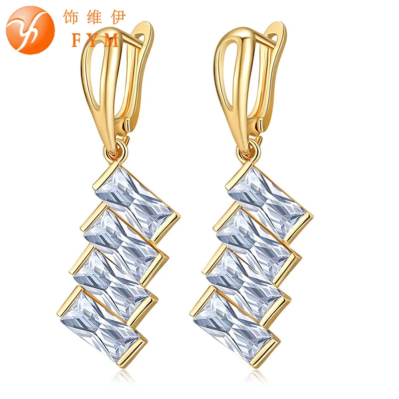 

FYM New Arrival Fashion Luxury Elegant Women AAA CZ Hoop Earrings Crystal Ear Jewelry Earring for Woman Party ER0121