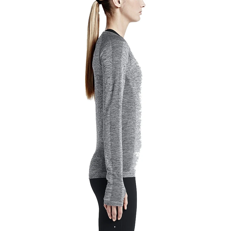 Новое поступление оригинальных женских трикотажных футболок NIKE DRI-FIT с длинным