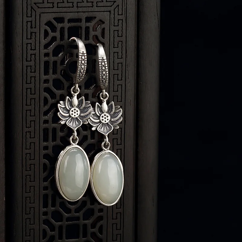 

2018 Fashion Silver S925 Pure Silver Lotus Lotus Natural Wild Field Jade White Jade Retro Female Jog Earring Ear Jewelry