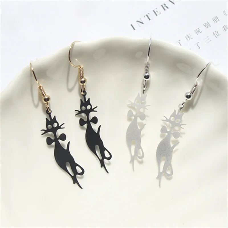 

2018 Metal contracted exaggerated funny cute cat frosted personality hipster fashion earrings for women jewelry