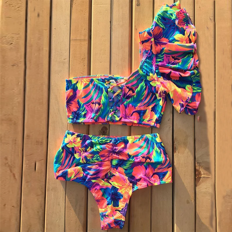 Simplee Купальник Бикини с рюшами 2 на одно плечо женский цветочным принтом комплект