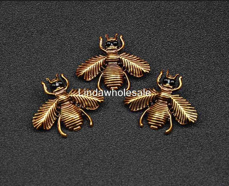 

Leather art handmade DIY bee decoration leather carving luggage hardware accessories 30141