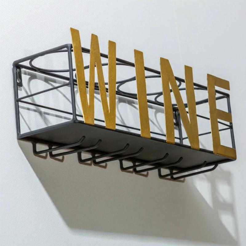 Металлическая стойка для винного бара бокалов с перевернутыми ногами и