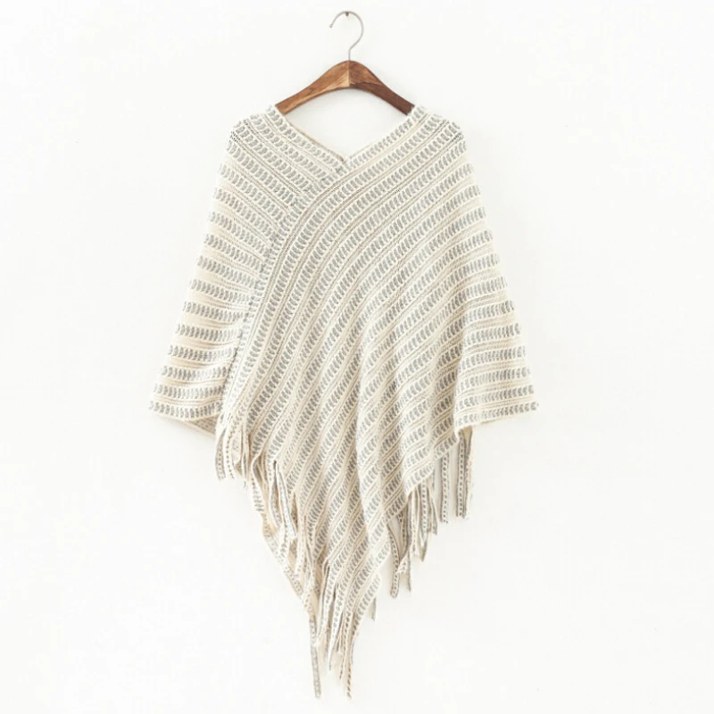 Женское Трикотажное пончо с V-образным вырезом и кисточками | Женская одежда