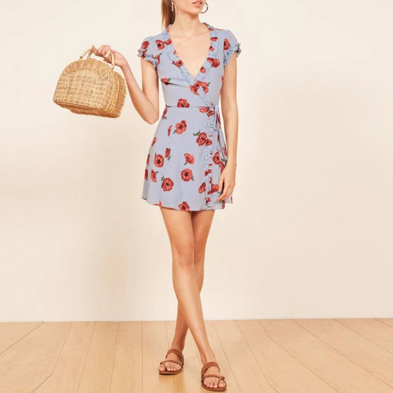 Элегантный ruched v шеи boho платье женщины с коротким рукавом цветочным принтом