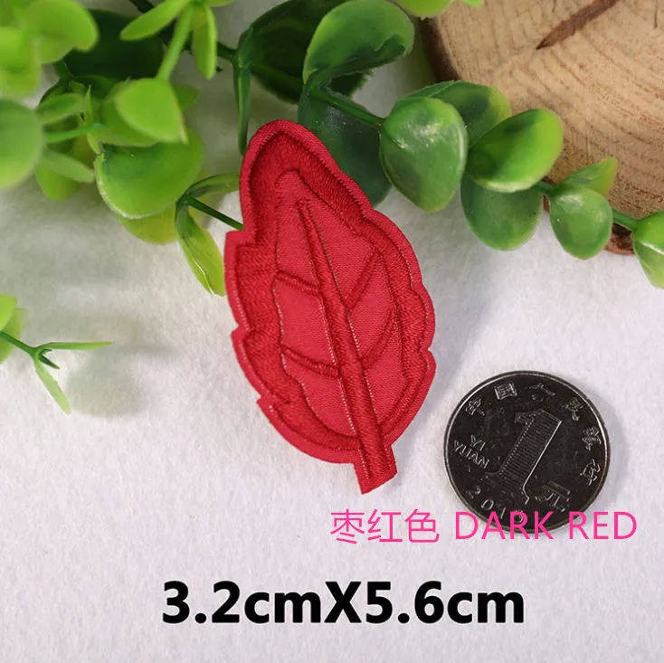 10 шт. нашивки с вышивкой в виде листьев