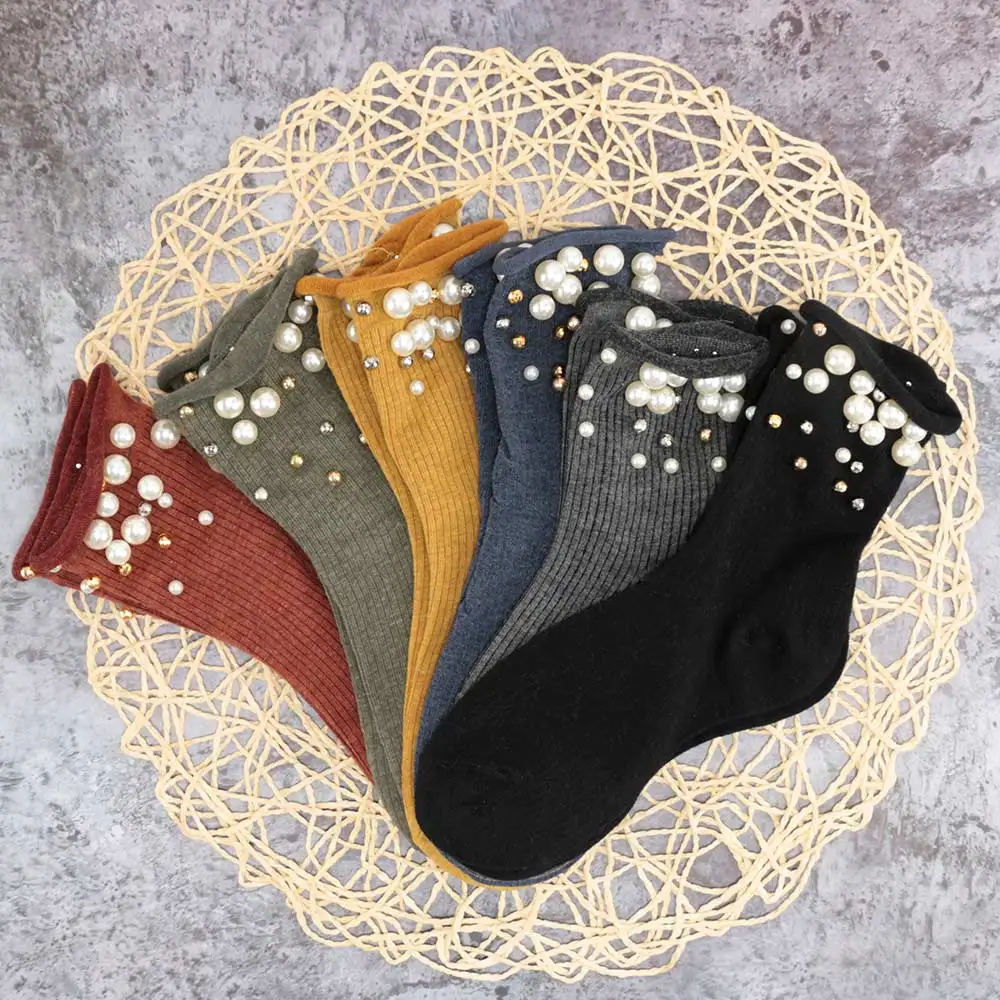 Женские однотонные хлопковые носки в полоску с жемчужинами и бисером осенне