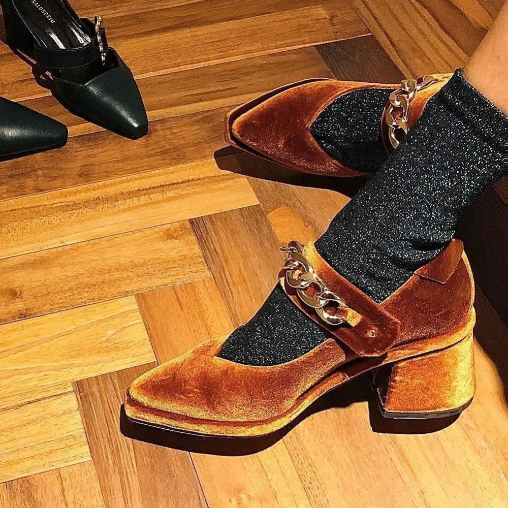 

Velvet Mary Jane Shoes Chains Decor Pumps Women Shoes Pointed Toe High Heels Pumps Women High Heels Ladies Shoes