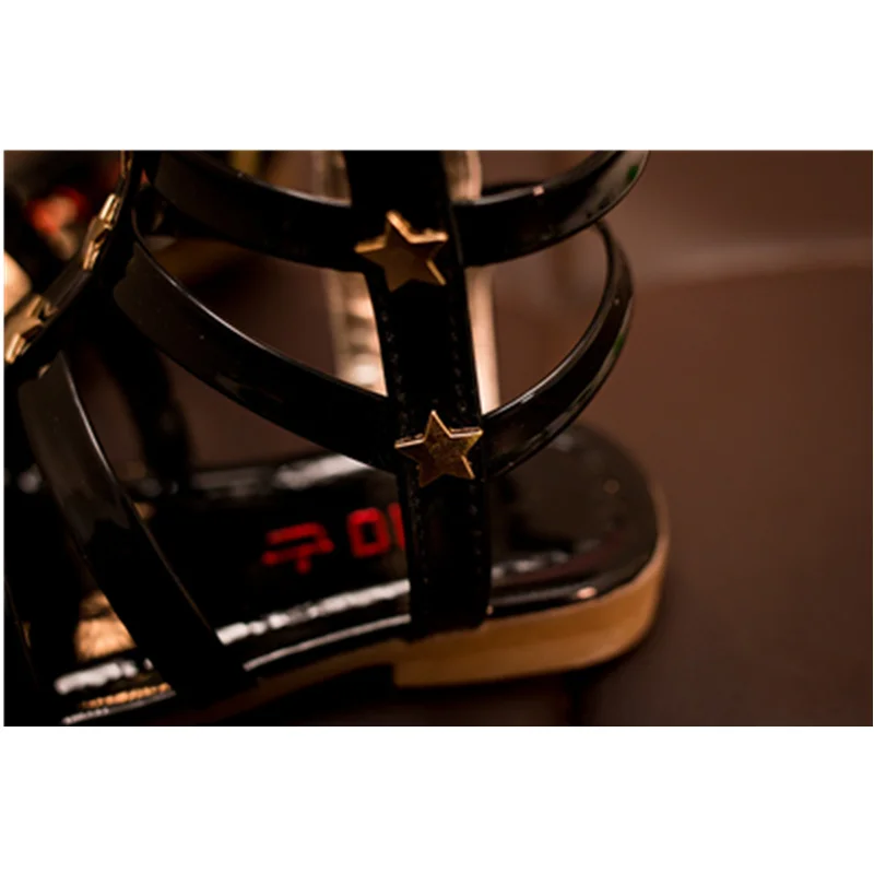 2017 Летние кожаные сандалии для маленьких девочек римские с вырезами детские