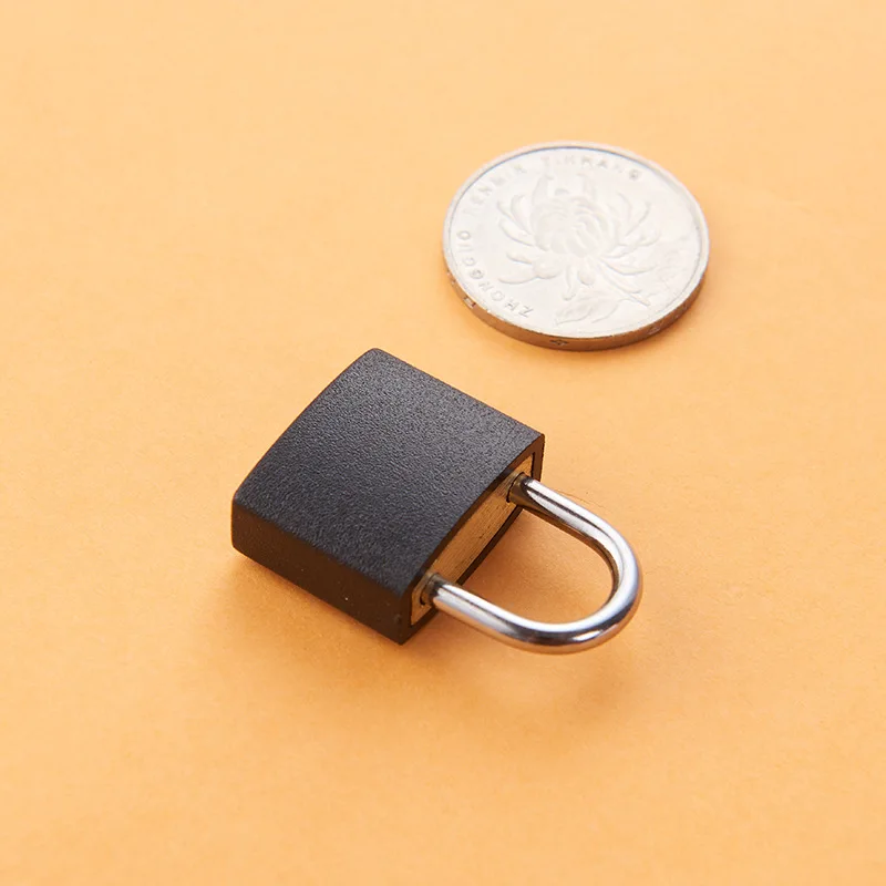 

Color mini copper lock 20mm long beam brass color shell case case waterproof small padlock