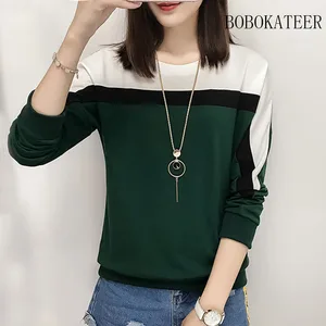 Женская футболка с круглым вырезом и принтом