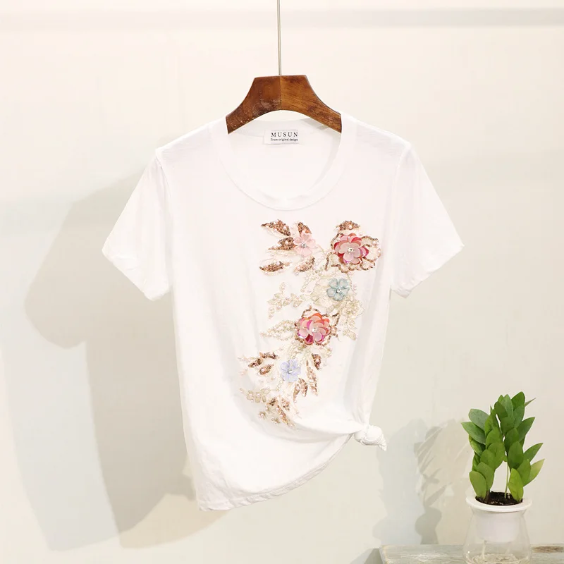 Женский комплект из двух предметов: футболка с коротким рукавом и дырками модные