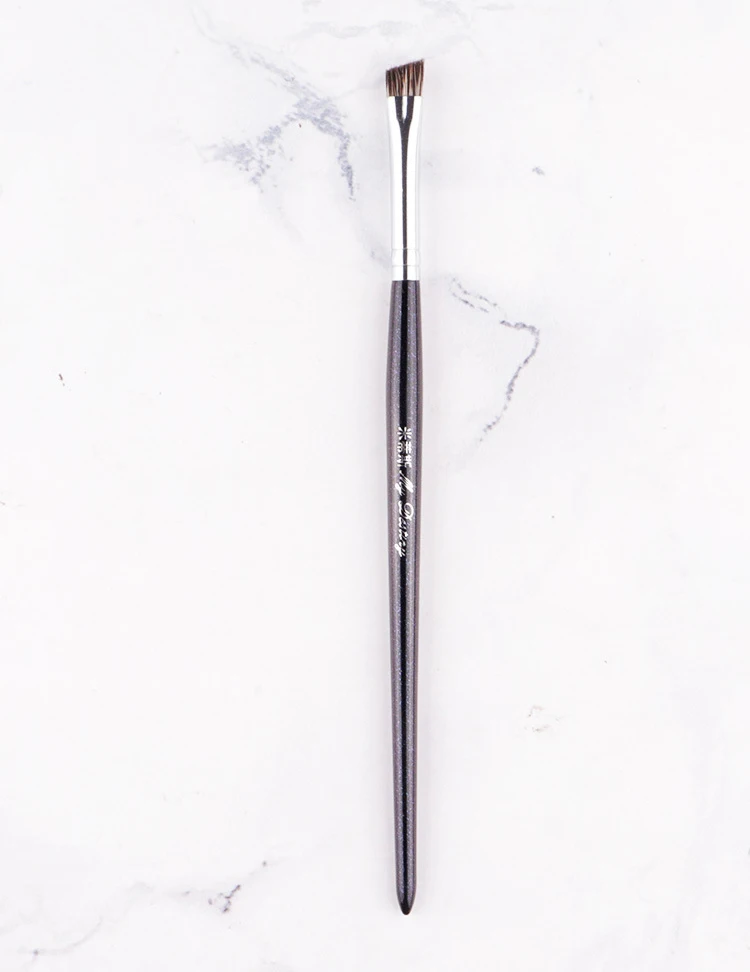 1 piece 043 Angled Eyebrow Makeup Brushes Eye brow Dog hair Wood handle Professional Make up tools