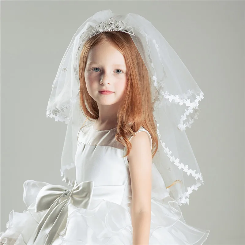 Прекрасный Белый Кружева Аппликация Дети Корона Veil Для Свадьбы Два слой Короткие Девушки Цветка Вуаль Тиара