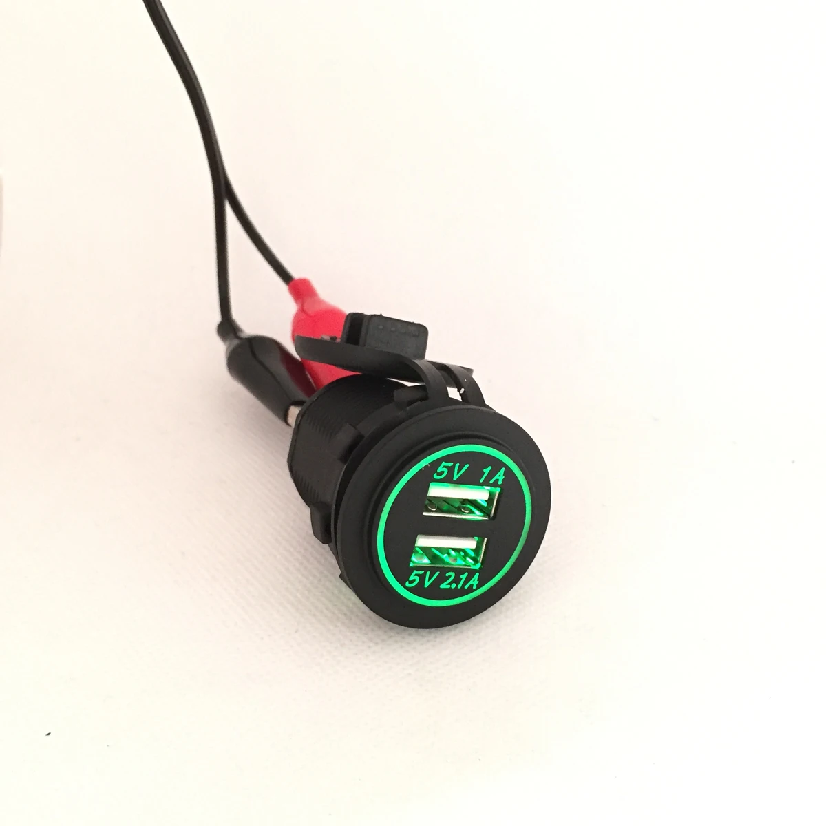 

Автомобильное зарядное устройство с двумя USB-портами, 1 А и 2,1 А, 12-24 В